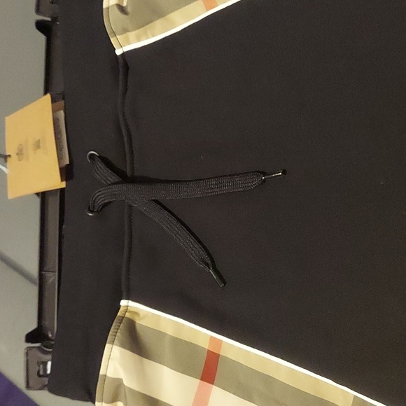 Burberry Kids Milly Skirt (Little Kids/Big Kids) (Black) Girl's Skirt - Picture 4 of 5